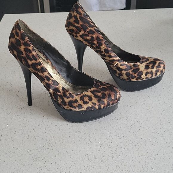 Jessica Paster Cheetah Platform Heels - Picture 2 of 5